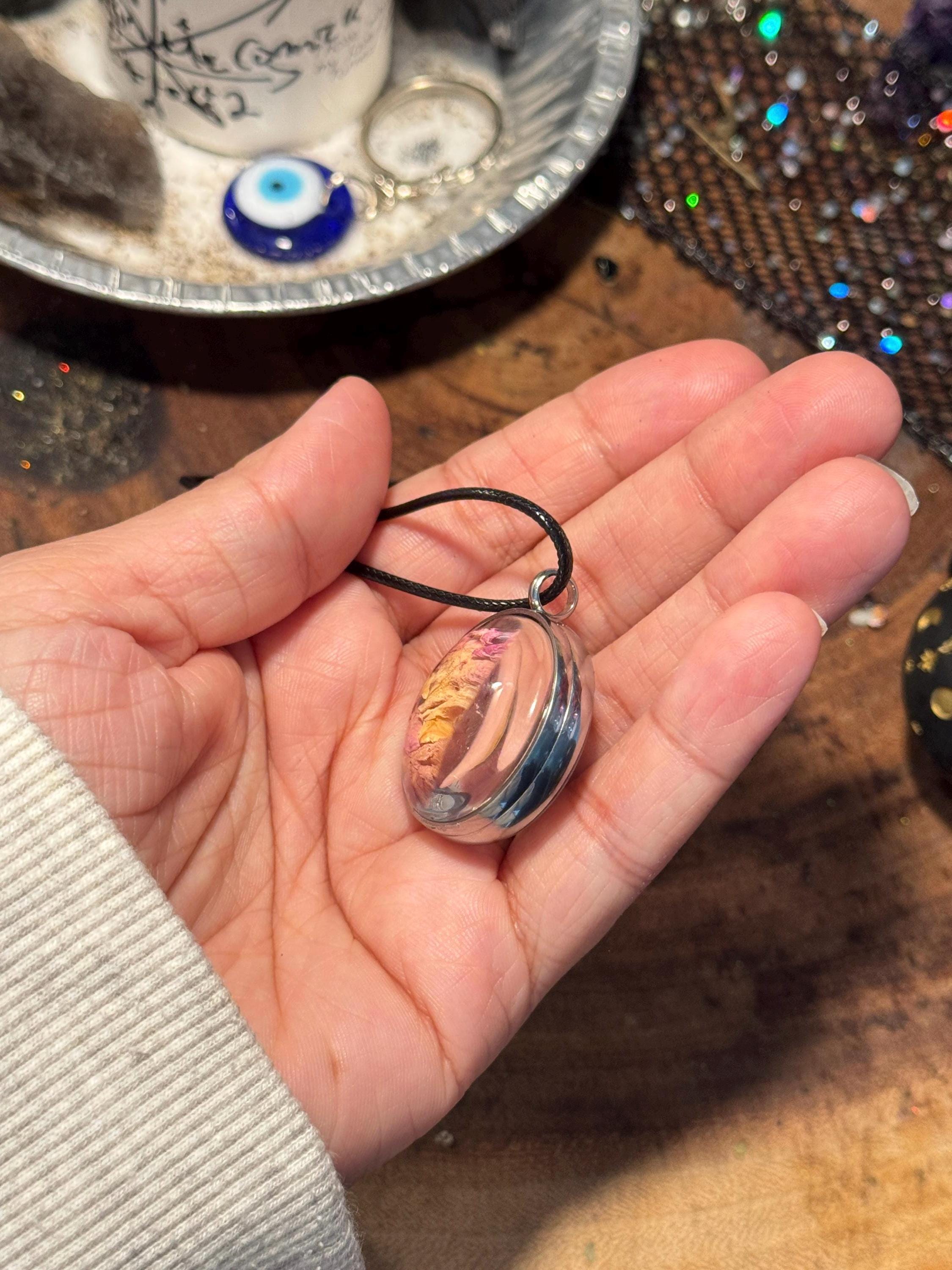 Love Spell Locket Necklace - Attract Love, Draw in Lover, Reconciliation, Spiritual Amulet Witchy Jewelry, Metaphysical