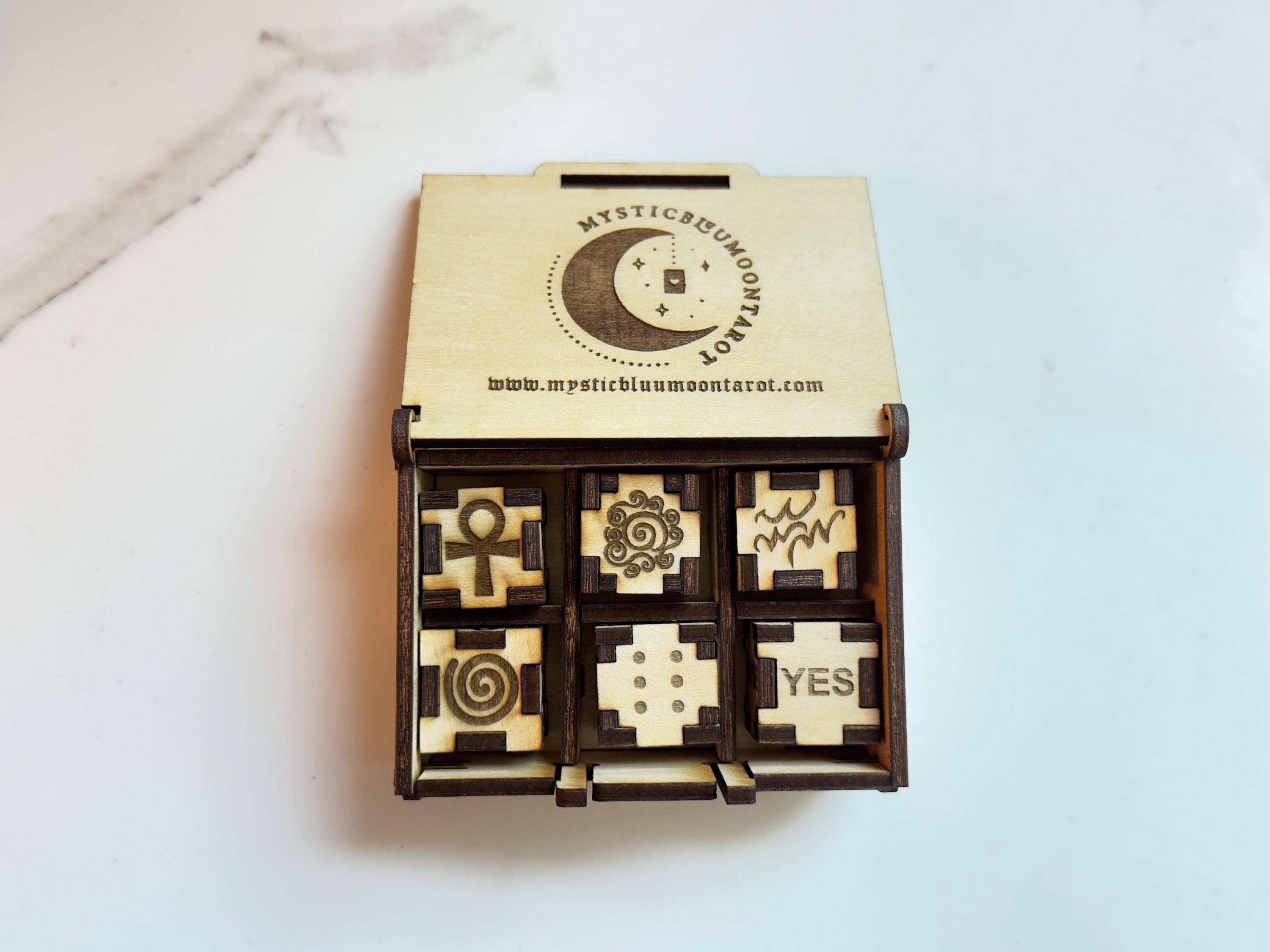 Wooden Witch’s Runes Divination Dice Set With Box, Numbers & Yes/No/Maybe, Laser Engraved Fortune Telling Tool, Altar Decor, Witch Gift