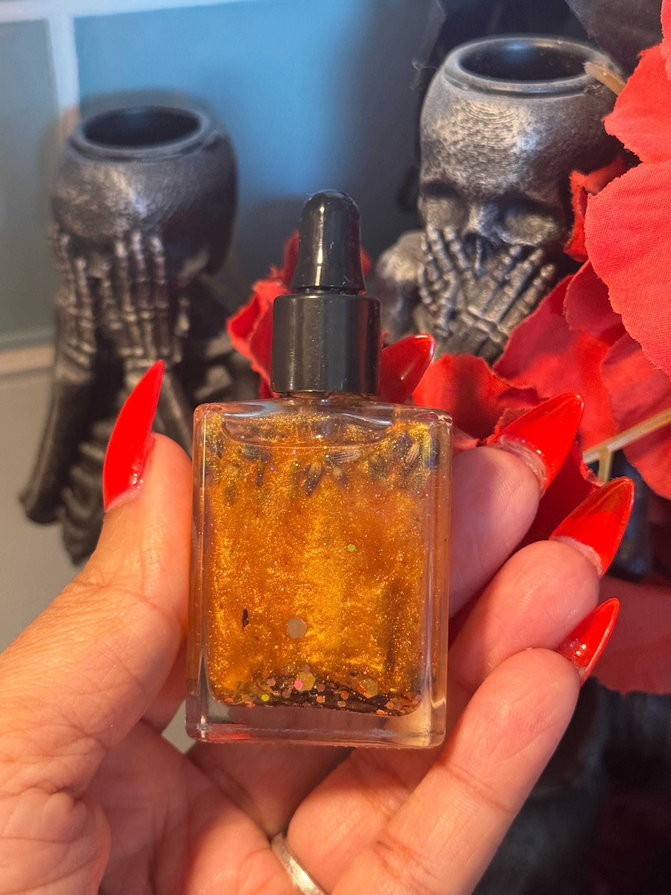 Glamour Spell Oil – Used for Confidence, Charm, and Magnetic Attraction, Perfume Oil with Pheromones, Used in Spellwork