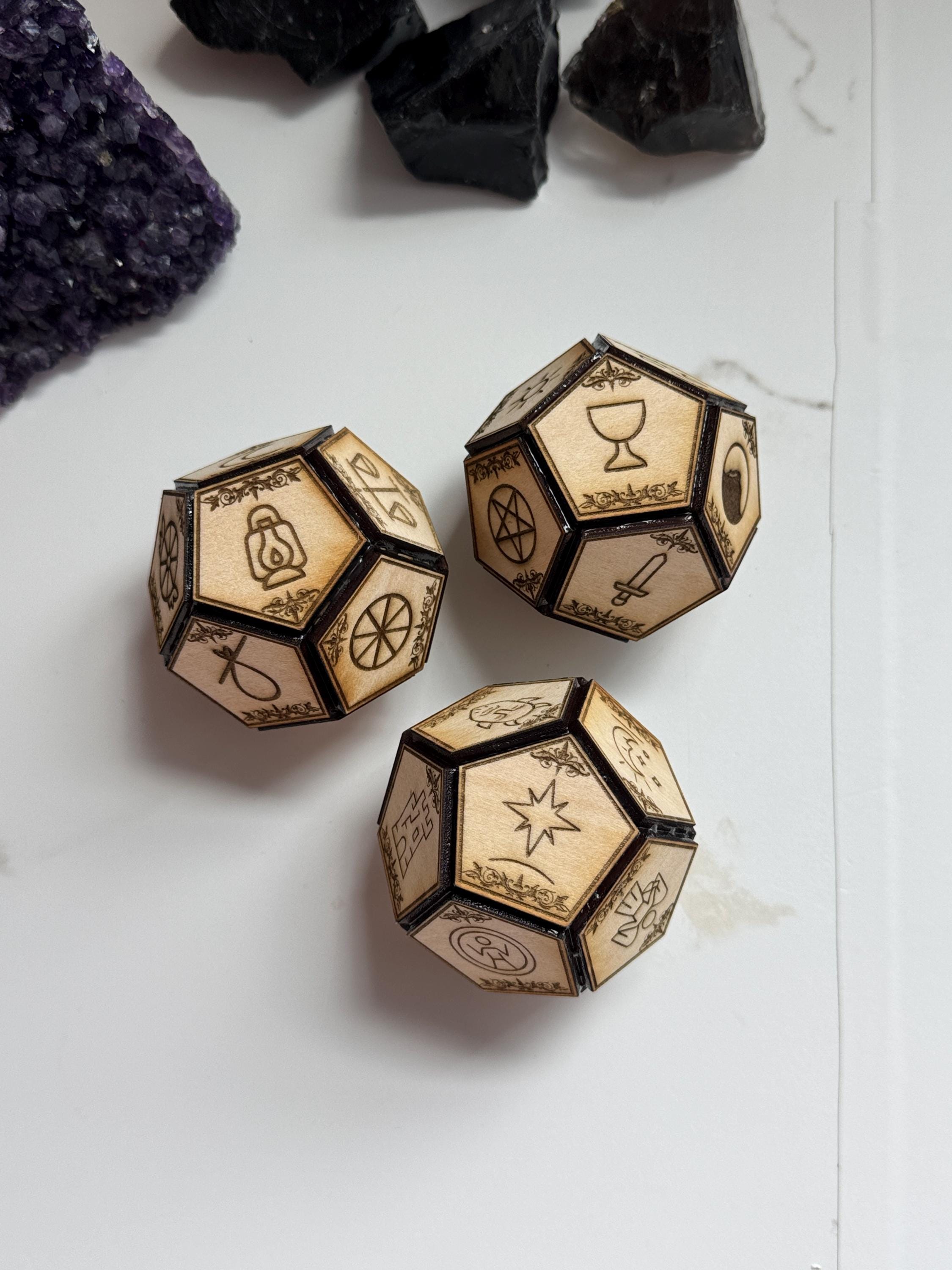 Divination Dice for Psychic Readings & Tarot Card Readings – Tarot Spiritual Tool, Spirit Communication Tool