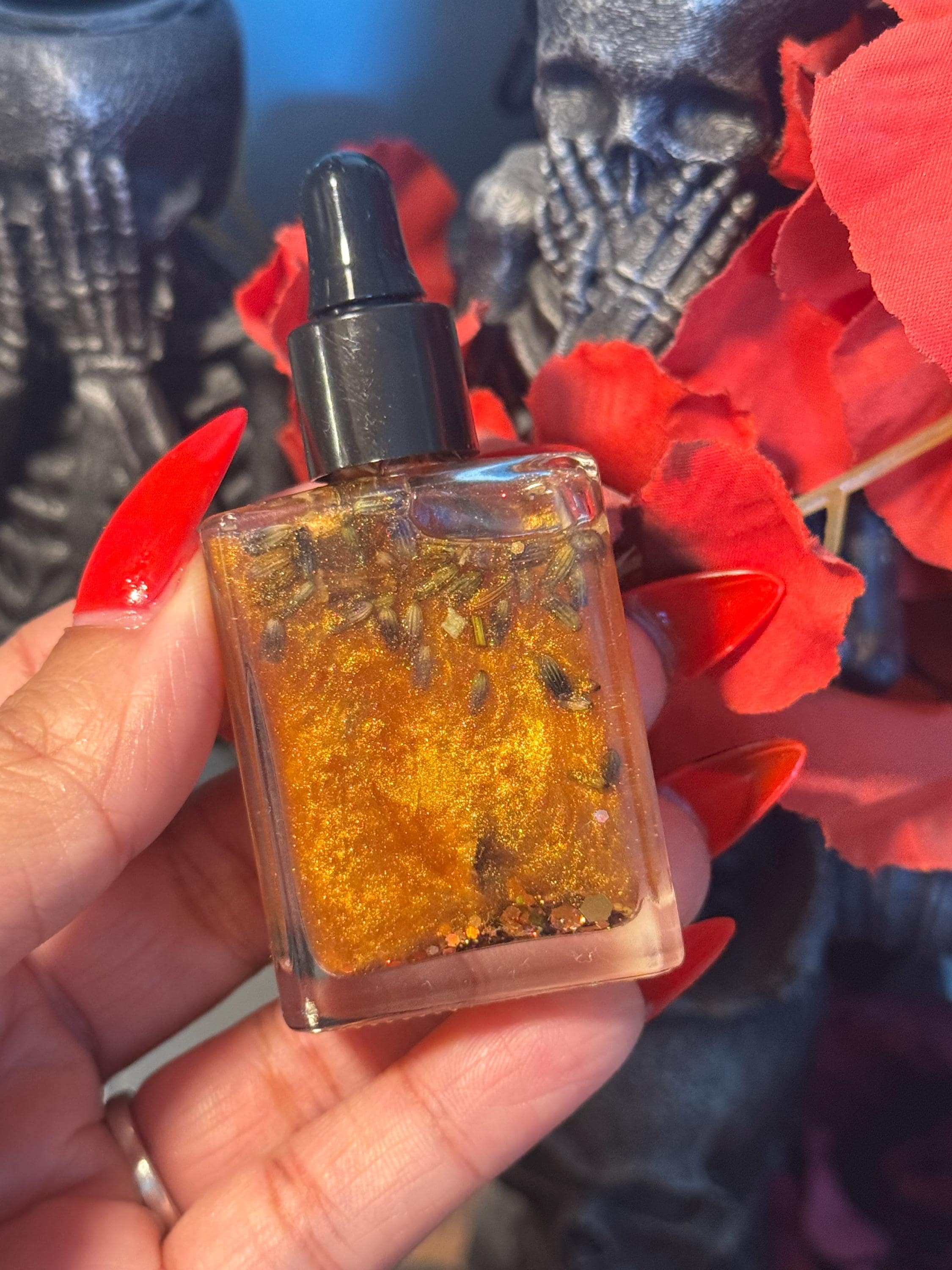 Glamour Spell Oil – Used for Confidence, Charm, and Magnetic Attraction, Perfume Oil with Pheromones, Used in Spellwork