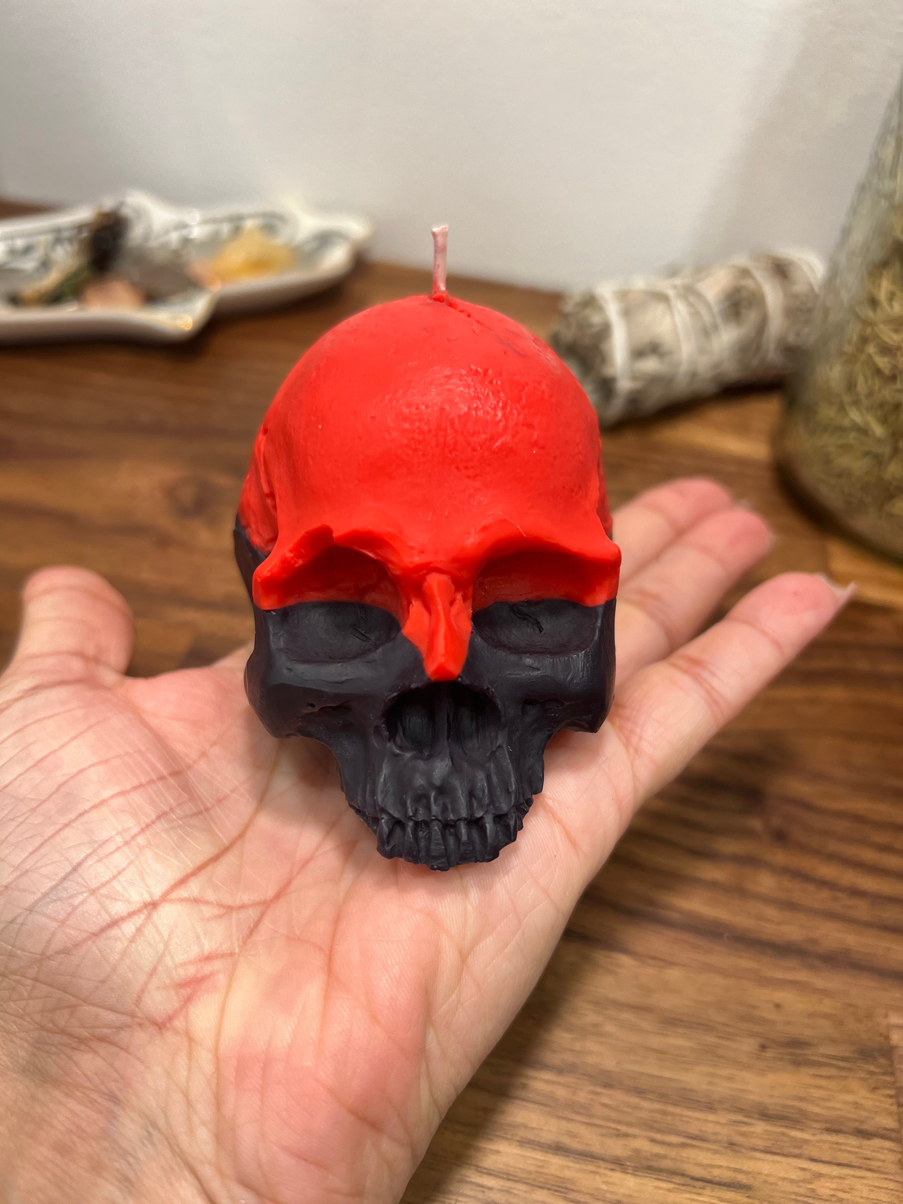 Vela en forma de calavera roja y negra Reversal | Vela de hechizo ritual