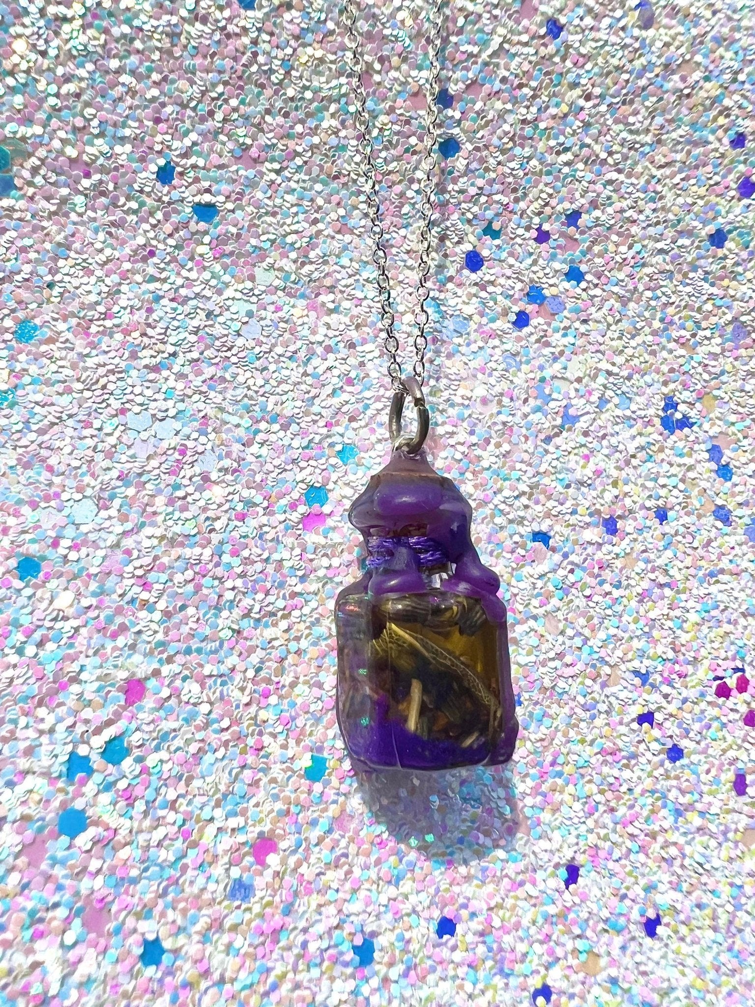Third Eye Spell Jar Necklace - Psychic Energy - Tarot Reading Divination Oil Clairvoyance - Positive Energy - MysticBluuMoonTarot