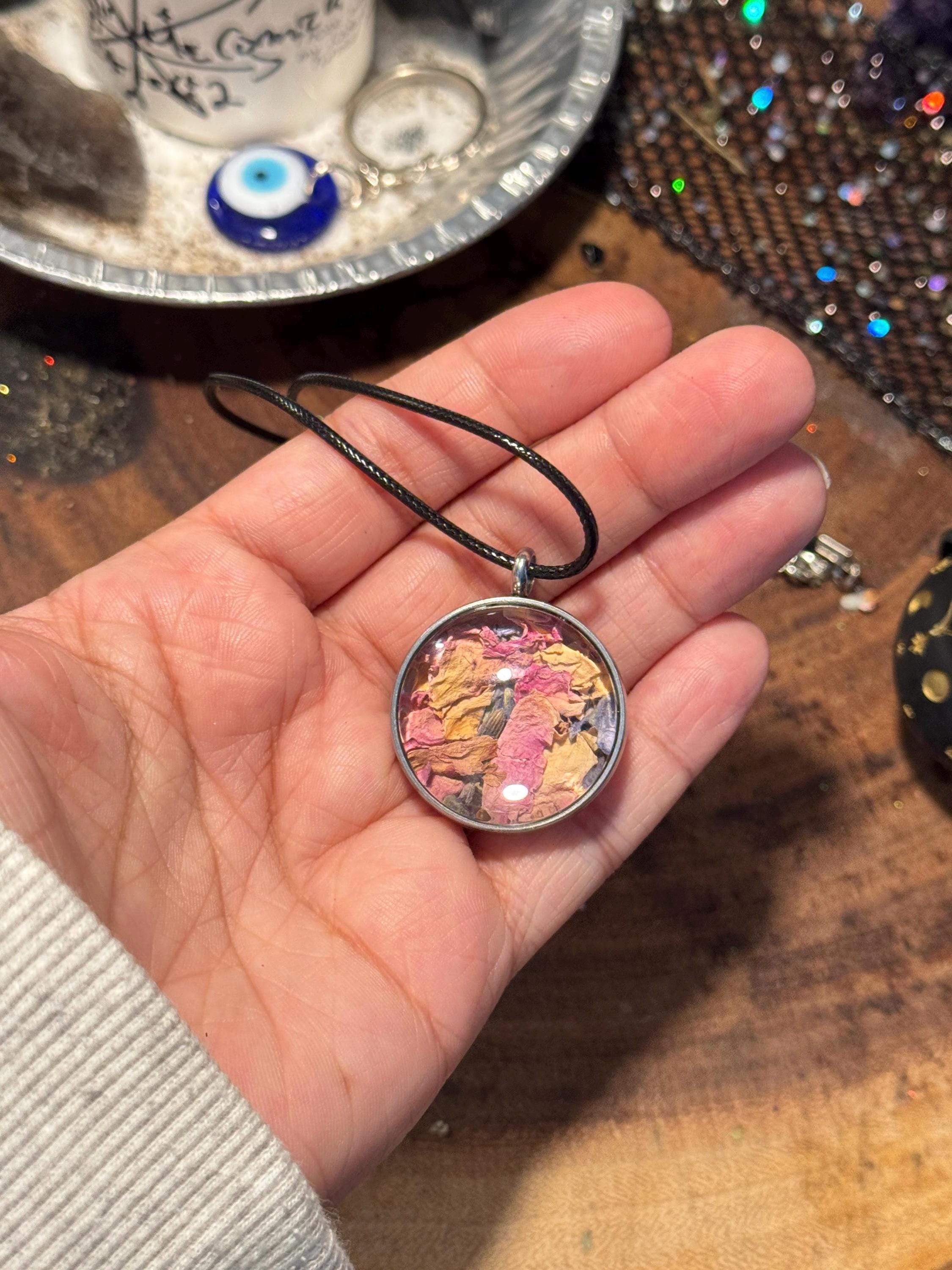 Love Spell Locket Necklace - Attract Love, Draw in Lover, Reconciliation, Spiritual Amulet Witchy Jewelry, Metaphysical