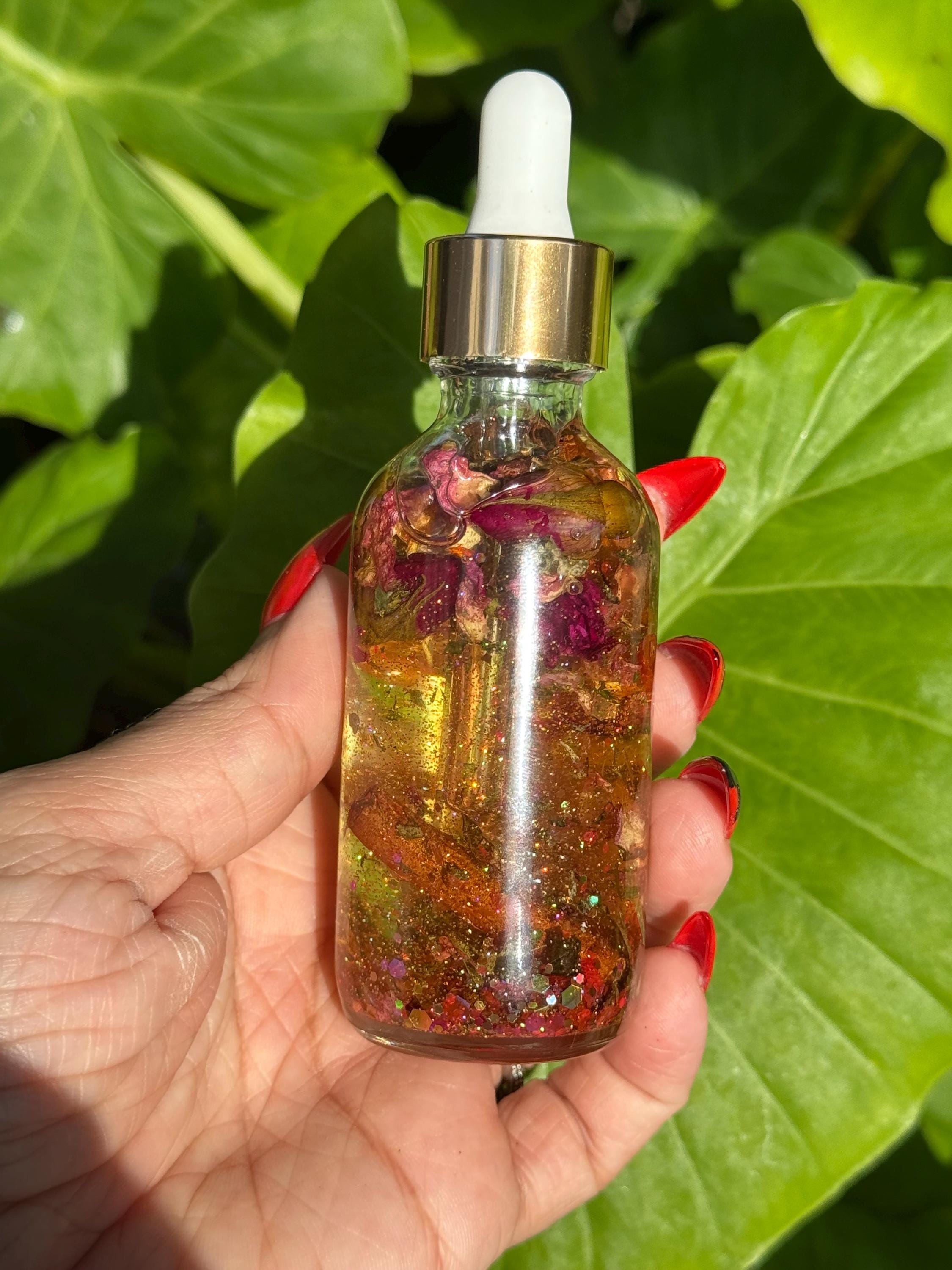 Fiery Love Spell Oil - Used For Passion Desire Attraction, Lust, and Intense Romance | Witchcraft Conjure Oil for Love & Seduction, Ritual