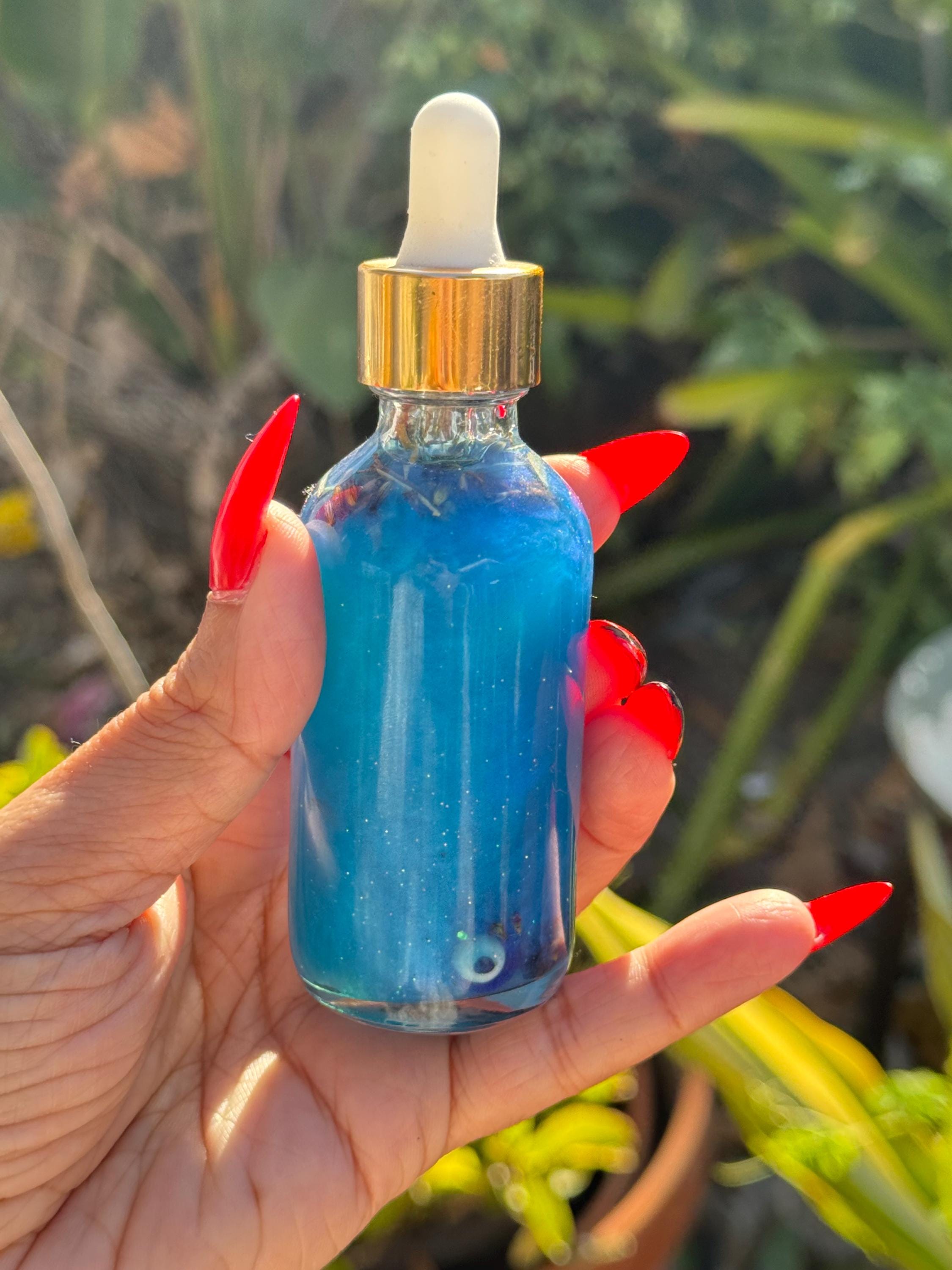 Evil Eye Oil – Spiritual Protection Oil Used for Warding Off Negative Energy, Jealousy, and Harmful Intentions