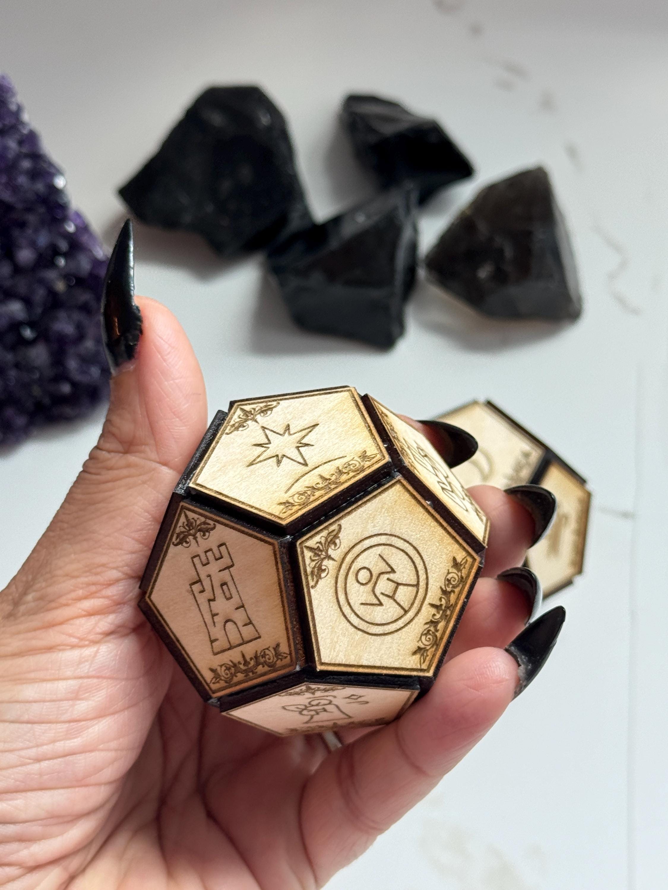 Divination Dice for Psychic Readings & Tarot Card Readings – Tarot Spiritual Tool, Spirit Communication Tool