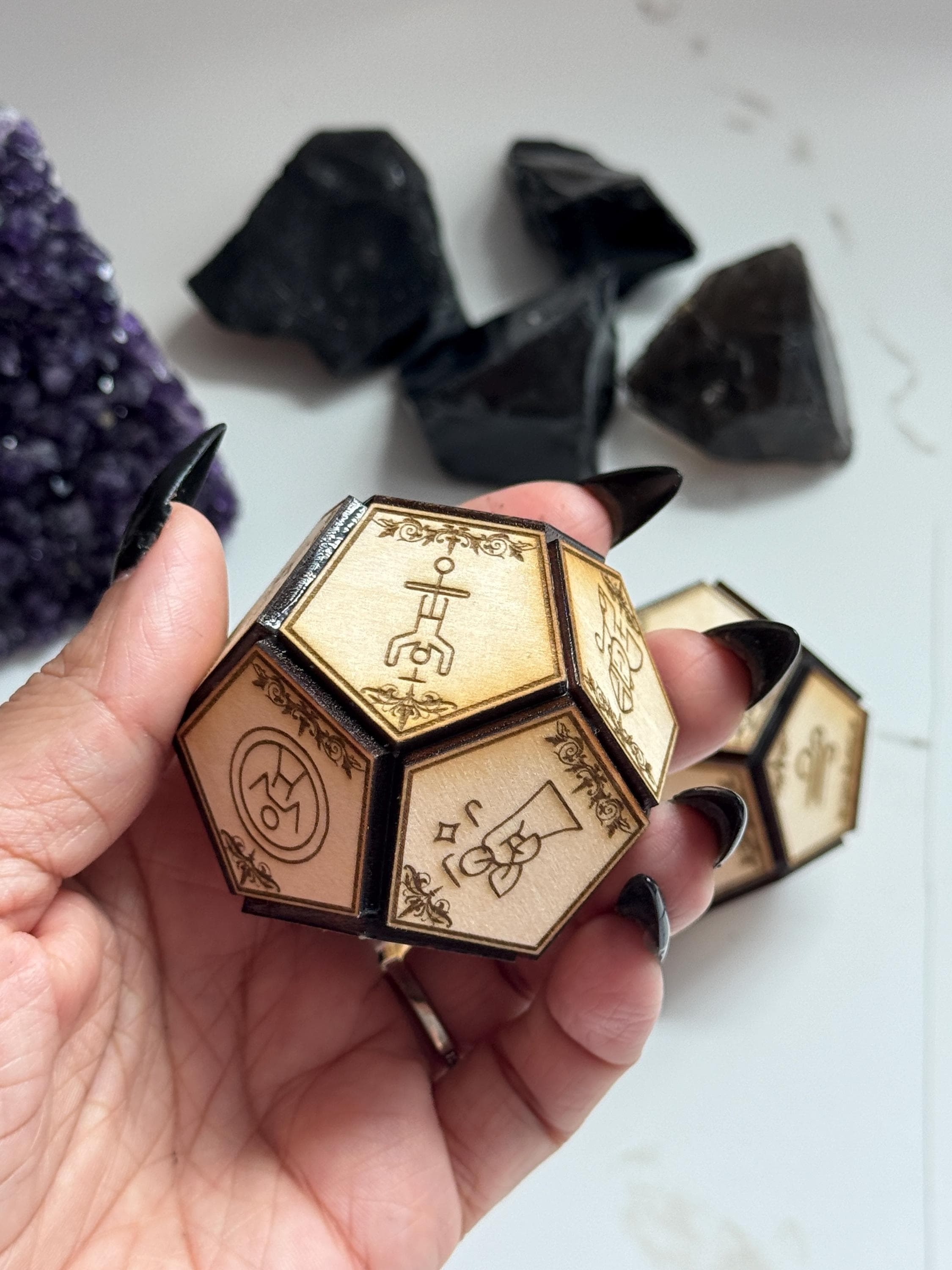 Divination Dice for Psychic Readings & Tarot Card Readings – Tarot Spiritual Tool, Spirit Communication Tool