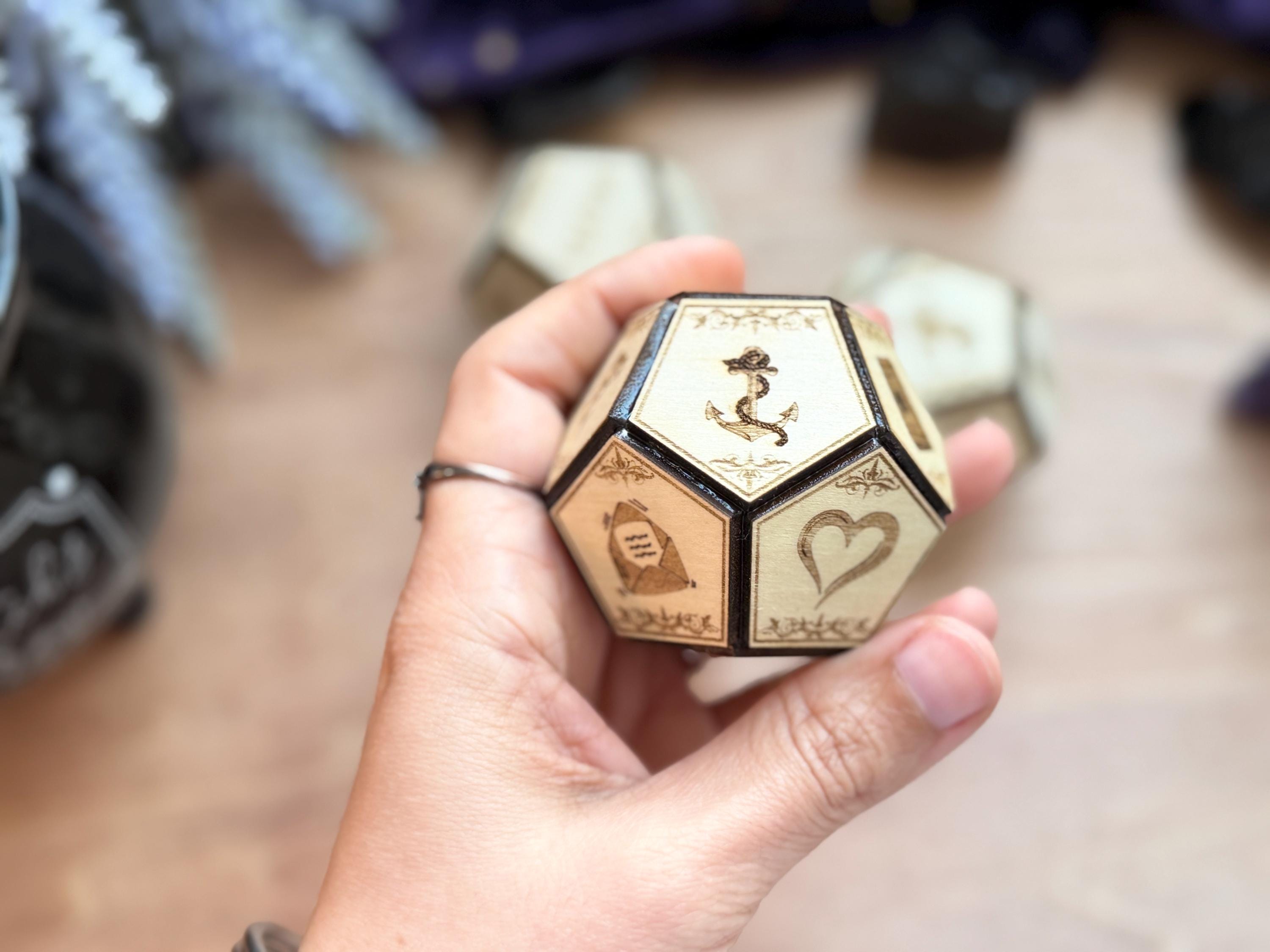 Lenormand Divination Dice Set: Fortune-Telling Spiritual Tool Oracle Die Hand Crafted
