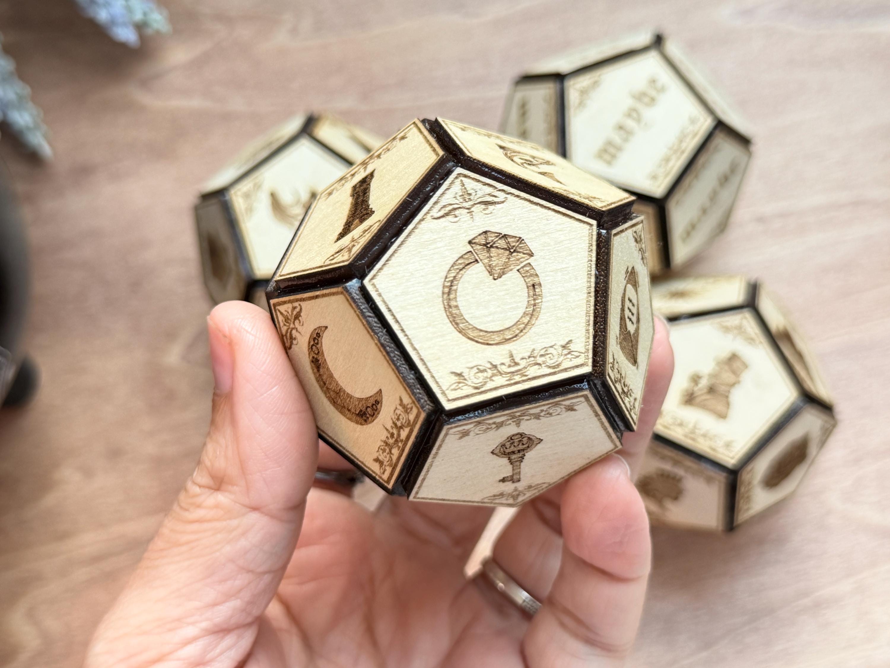 Lenormand Divination Dice Set: Fortune-Telling Spiritual Tool Oracle Die Hand Crafted