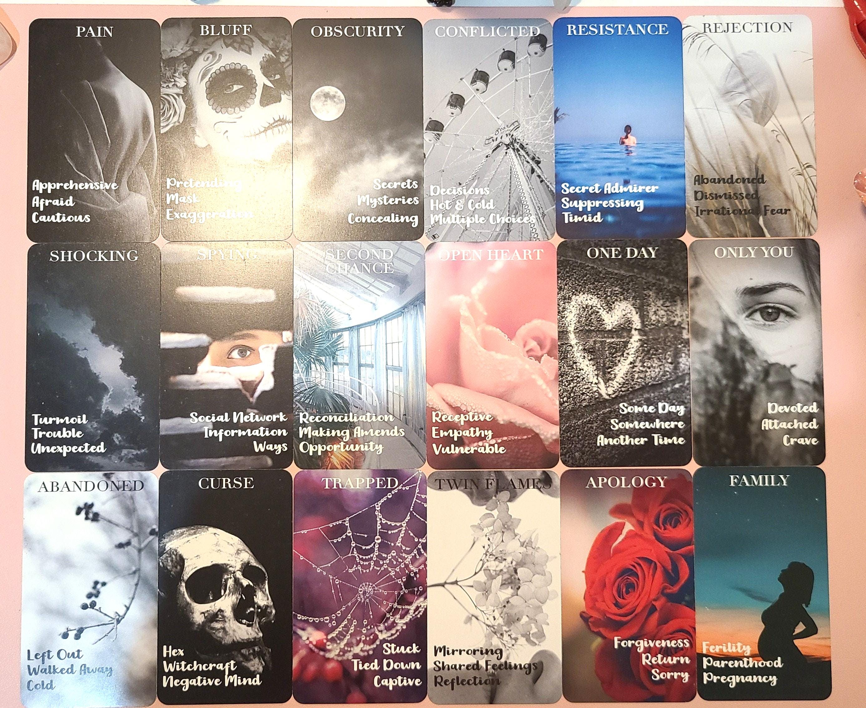 Hearts Hidden Secrets Oracle Deck, ORIGINAL Situations Cards Tarot Deck, Twin Flame Deck Feelings Messages Deck (78 Cards)