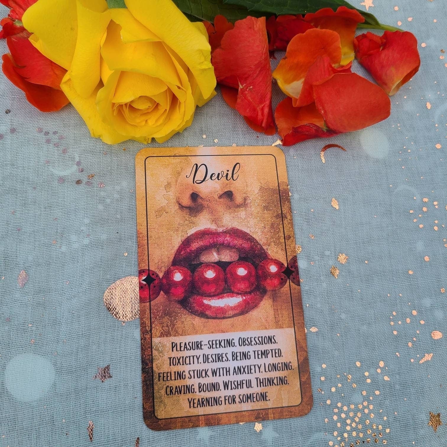 Valentine's Day Lenormand oracle deck - 洋書