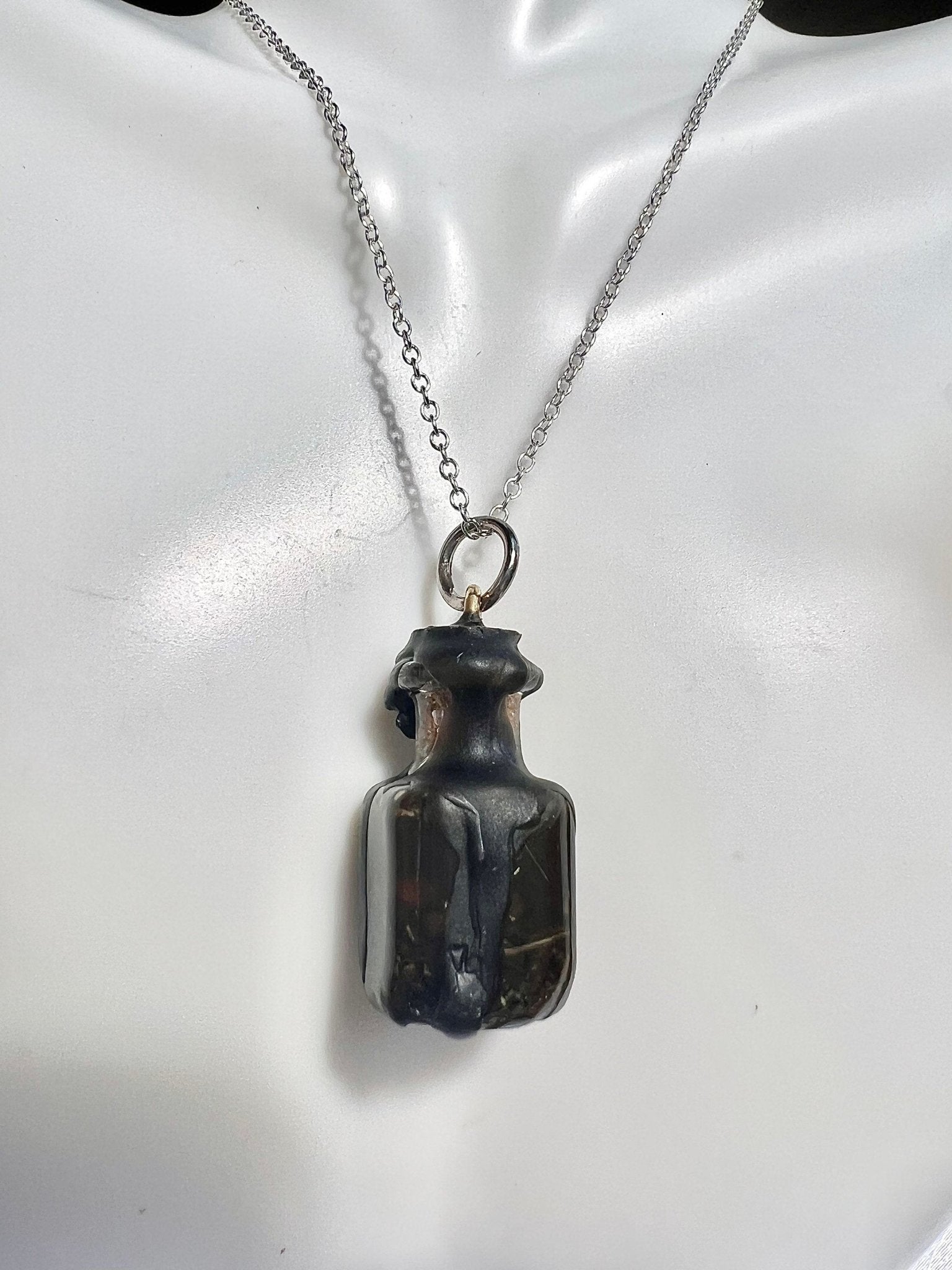 PROTECTION Spell Bottle Jar Necklace Quartz Crystals - Negative Energy Evil Eye Ward Off Hoodoo Spell Protection Jewelry - MysticBluuMoonTarot